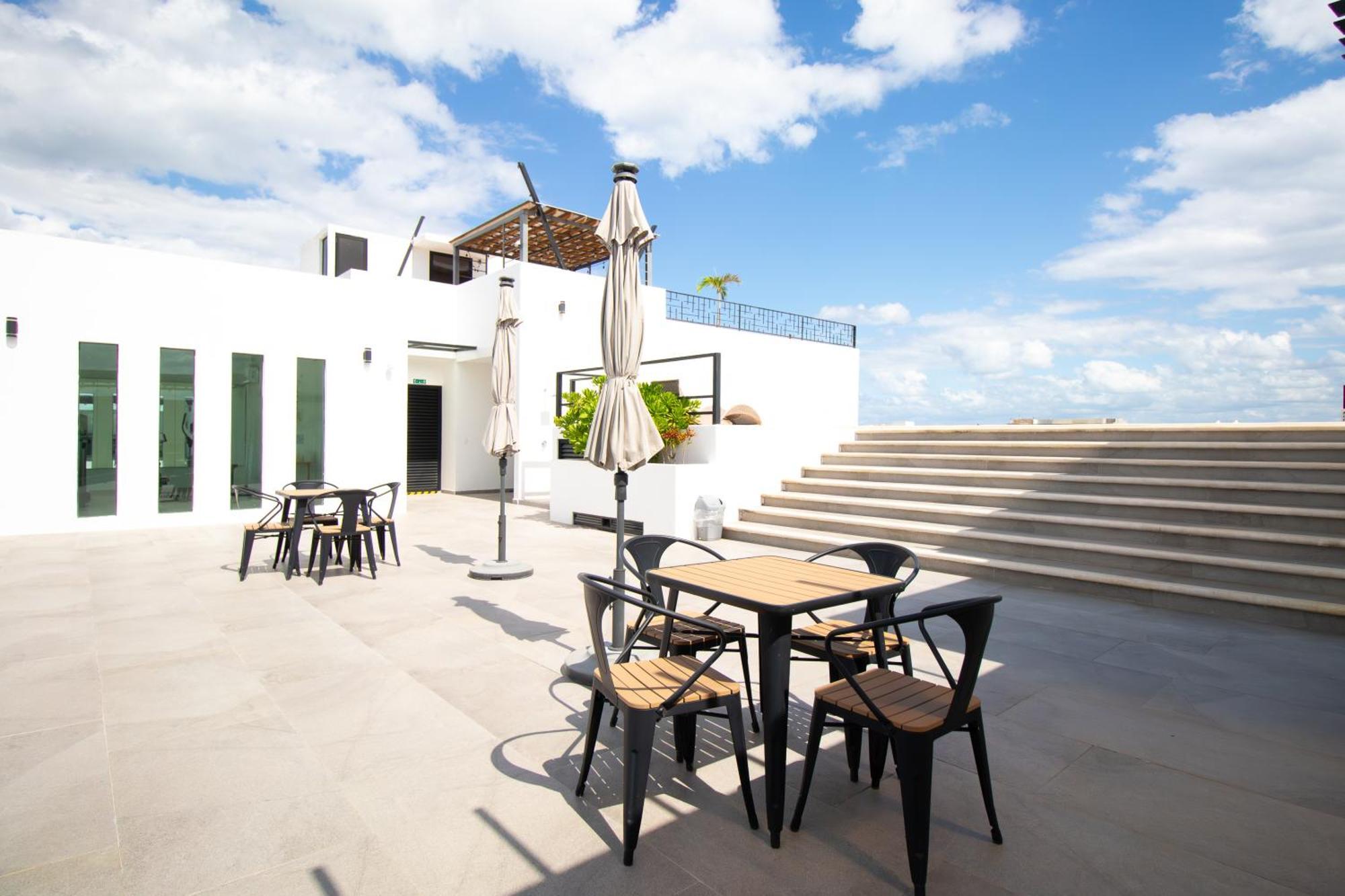 Torre Diez By Grupo Amber Playa del Carmen Exterior photo